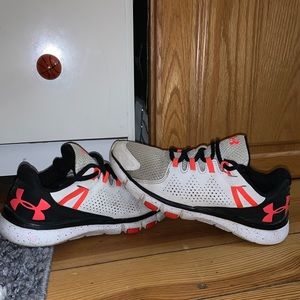 Under Armour Womens Shoes